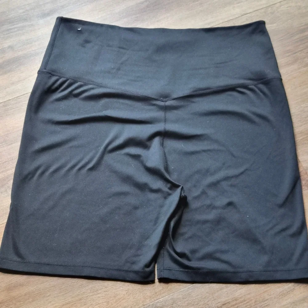 Nike Dri-FIT Womens High Rise Biker Shorts Black XL Athletic Yoga Gym Running